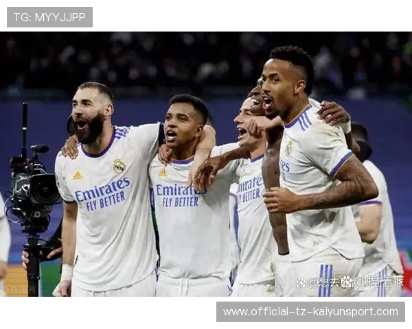 欧洲冠军联赛：拜仁强势晋级，豪门争夺激烈！，2021欧冠拜仁晋级了吗