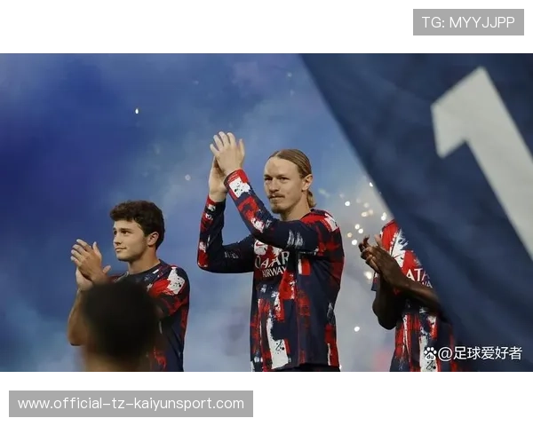 萨福诺夫扑出必进点球,巴黎圣日耳曼逆转 萨福诺夫扑出必进点球,巴黎圣日耳曼逆转