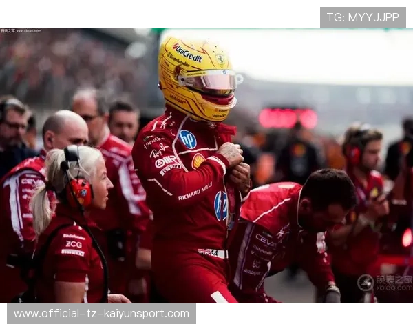 职业车手在高速视觉冲击下对赛道线位的感知逻辑